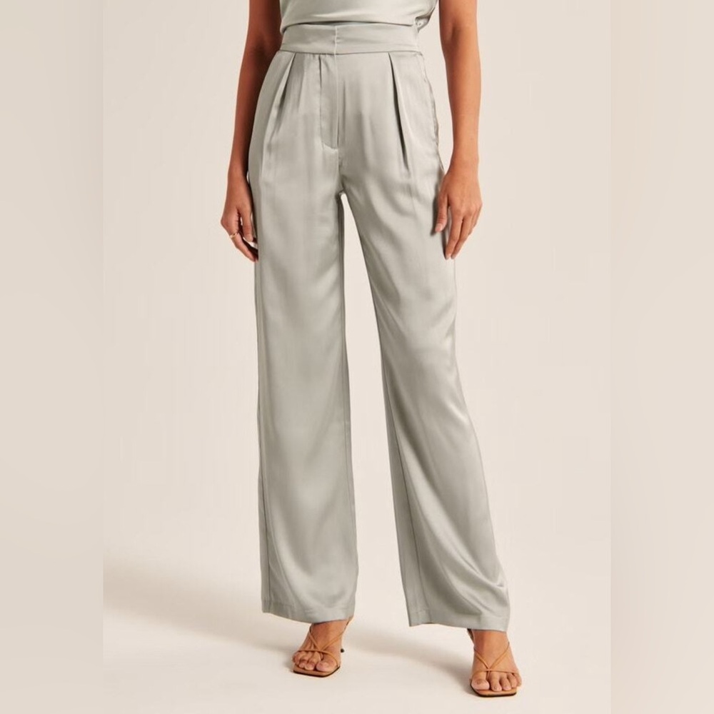 Abercrombie & Fitch NWOT Satin Sage Green Trousers